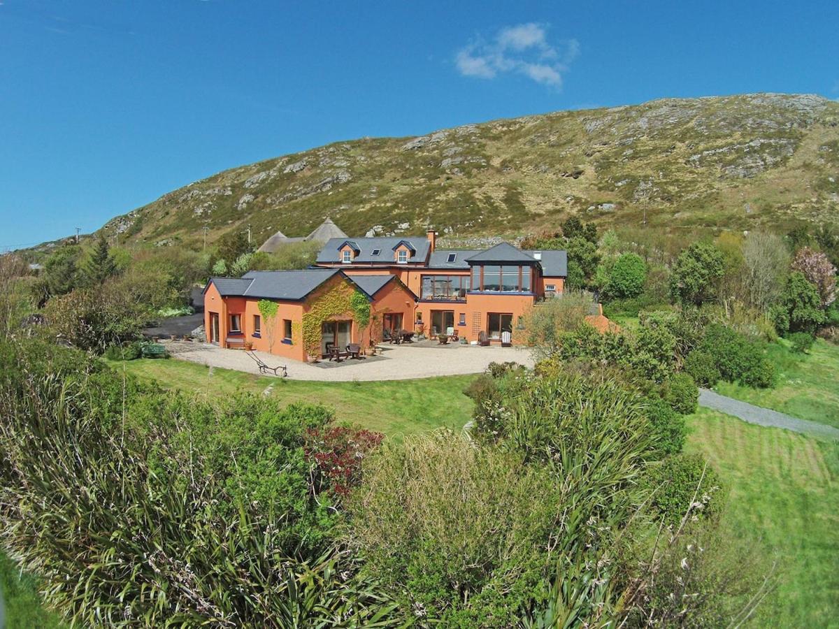 Dolphin Beach Country House - Rental Property Clifden Exteriör bild