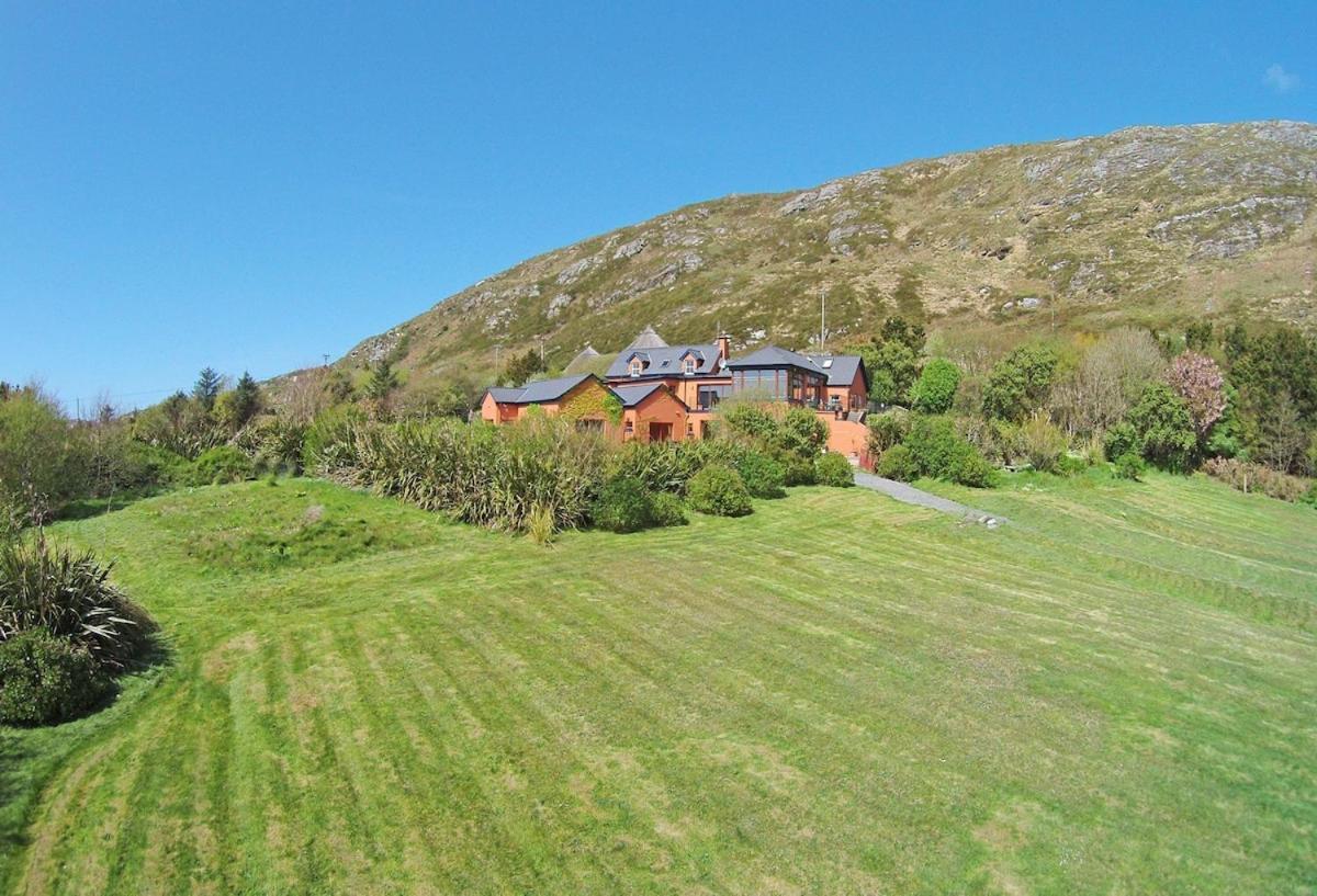 Dolphin Beach Country House - Rental Property Clifden Exteriör bild