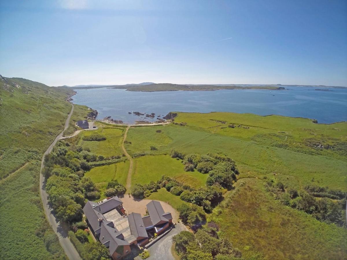 Dolphin Beach Country House - Rental Property Clifden Exteriör bild